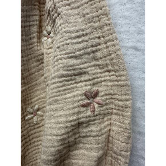 By Together Tan Smocked Crop Top Size S Embroidered Flowers Babydoll Boho - Picture 4 of 10